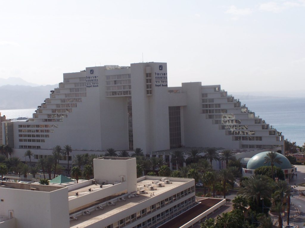 רויאל ביץ' אילת – מלון נגיש על הים האדום