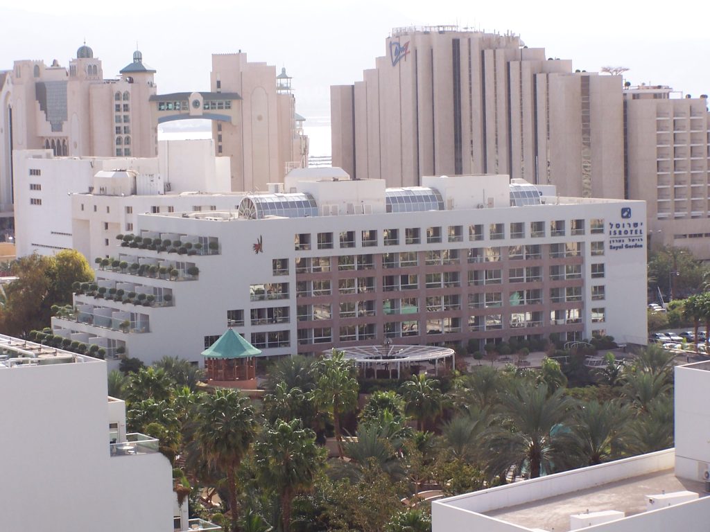 רויאל גארדן אילת – סוויטות גן נגישות למשפחות